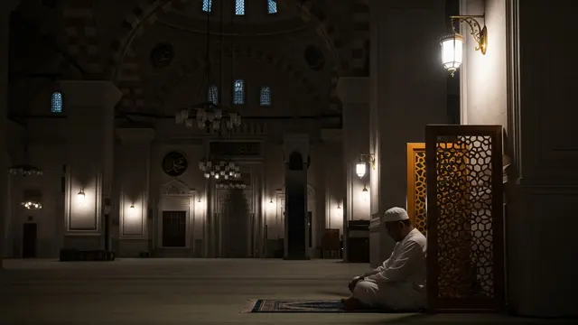 Keutamaan Itikaf di Pengujung Ramadan/Gemini AI