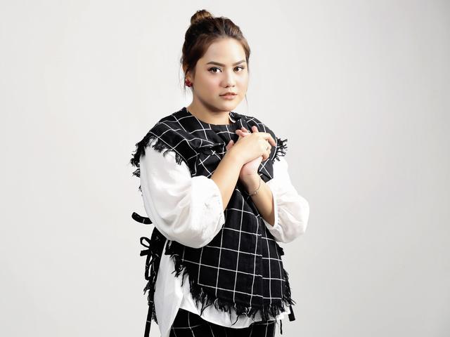 Lirik Lagu Aku Cuma Punya Hati Mytha Lestari Ragam Bola Com