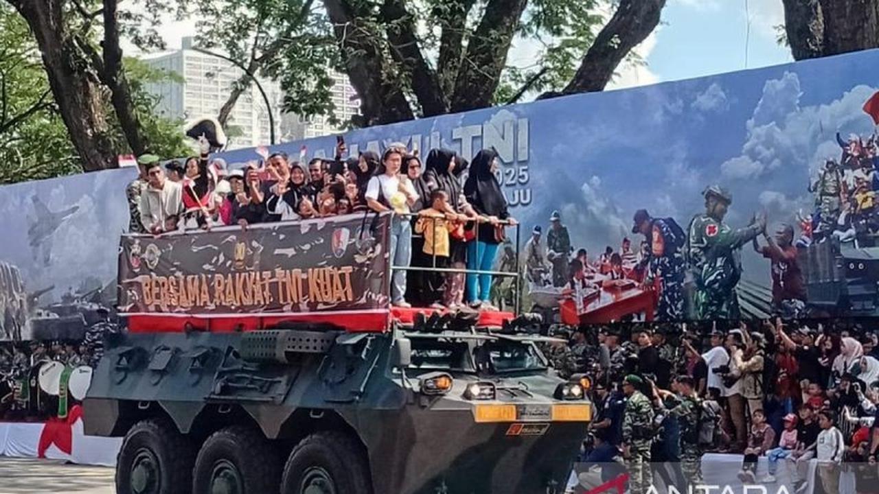 Fakta Unik: 70 Alutsista TNI Pukau Ribuan Warga Medan di Parade HUT ke-80 TNI