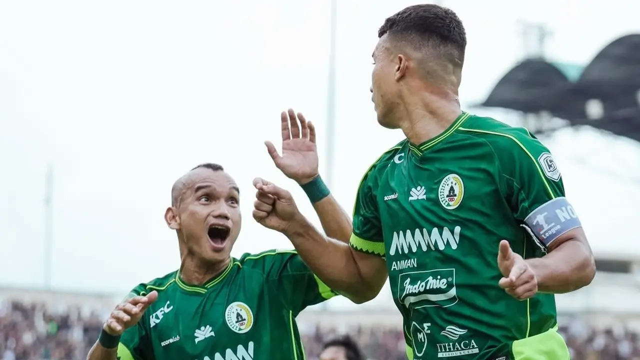 Riko Simanjuntak, Gustavo Tocantins