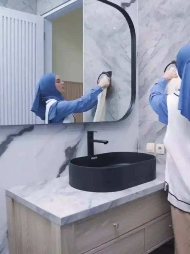 Potret Kamar Mandi Irish Bella Usai Direnovasi, Kini Nyaman dengan Desain yang Didominasi Granit