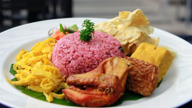 Ilustrasi nasi uduk beras merah