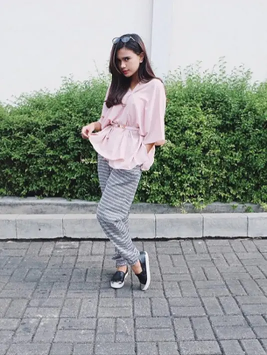 Kini nama Audi Marissa patut diperhitungkan lantaran prestasi yang didapatnya di usia muda serta penampilannya yang juga menarik. (via instagram/@audimarissa)