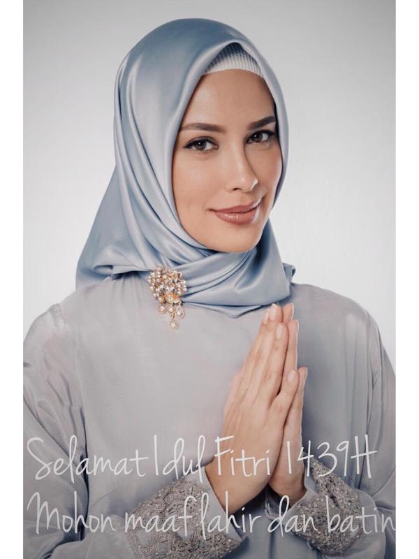 Sophia Latjuba saat Pakai Hijab (Sumber: Instagram/sophia_latjuba88)