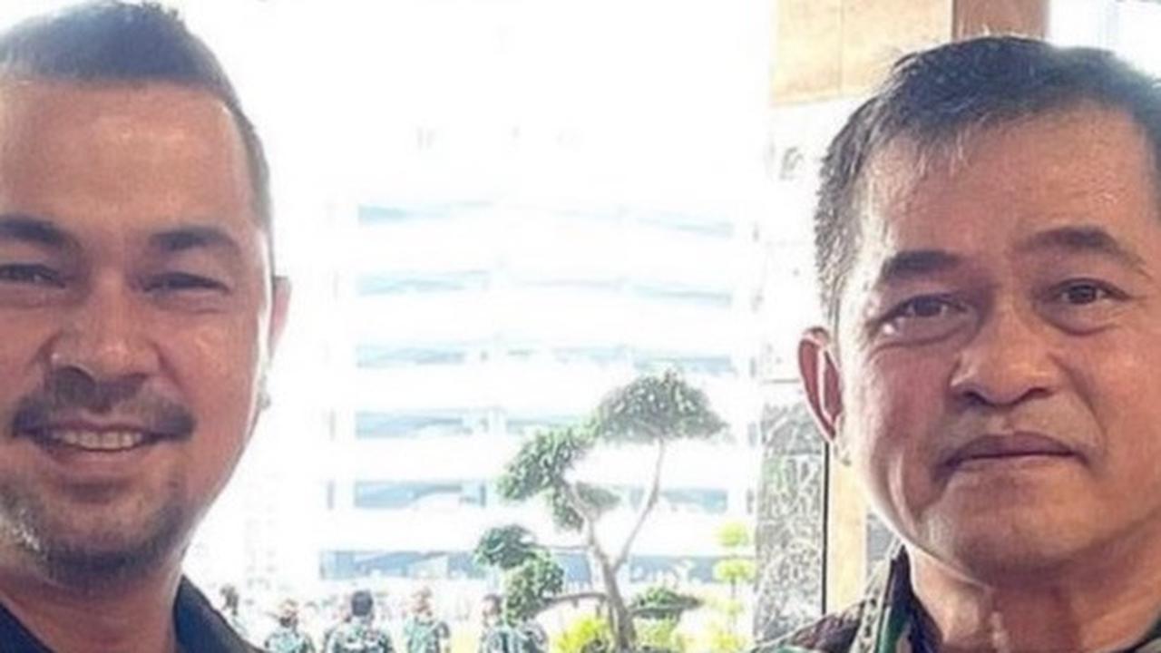 Deretan Potret Sultan Djorghi Pemain Takdir Cinta yang Kupilih Bareng Para Jenderal, Terbaru Pose dengan KSAD