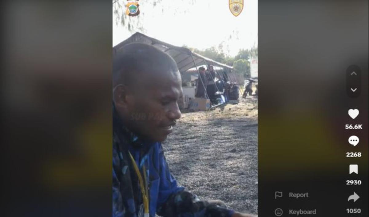 Casis ini mengatakan bahwa orang tuanya bekerja sebagai petani. Ia sendiri memiliki 7 orang saudara dan dirinya merupakan anak bungsu.<br>