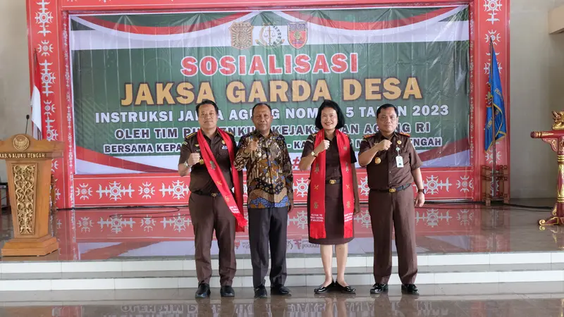 Kejaksaan Agung Sosialisasi Program JAGA DESA di Maluku Tengah