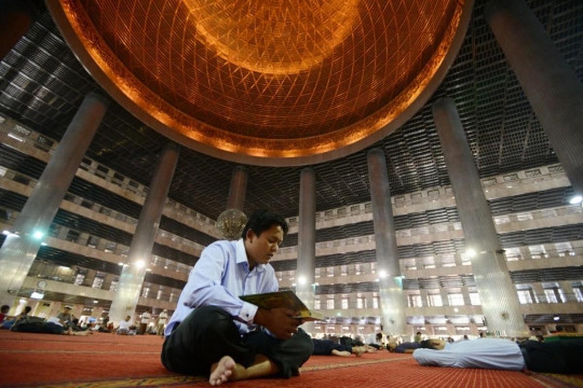Bertadarus mengisi puasa Ramadan di Masjid Istiqlal