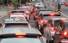 Anda bisa menggunakan ponsel untuk memeriksa apakah mobil sudah KIR atau belum.