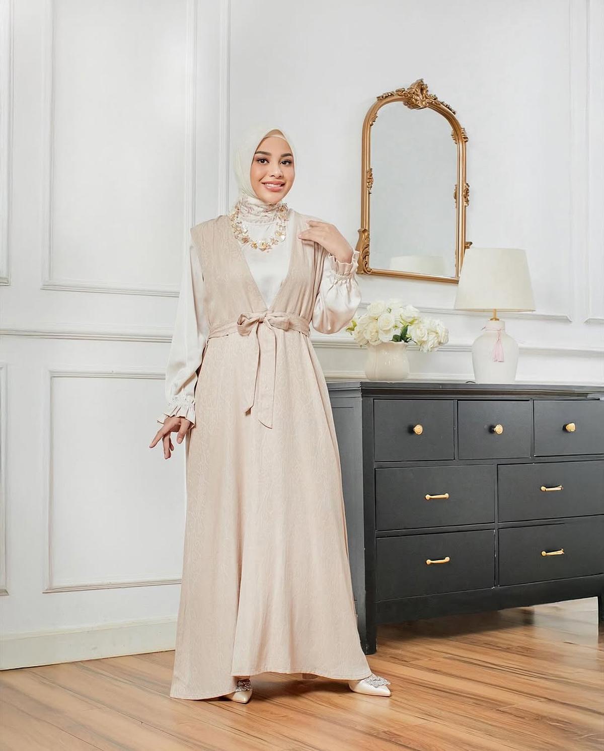 5 Gaya Hijab ala Aurel Hermansyah Cocok untuk Inspirasi Lebaran
