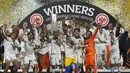 Eintracht Frankfurt berhasil menjadi juara Liga Europa 2021/2022 usai berhasil mengalahkan Glasgow Rangers di partai final pada Kamis (19/5/2022) dini hari WIB. (AP/Manu Fernandez)