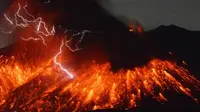 Erupsi di Gunung Sakurajima (Kyodo)