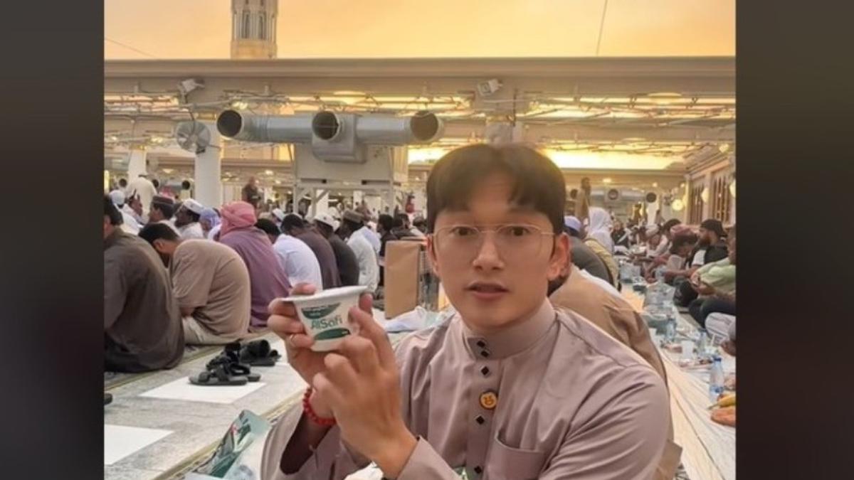 Yoghurt Termasuk Menu Wajib Buka Puasa di Masjid Nabawi, Amankah Dikonsumsi Saat Berpuasa?