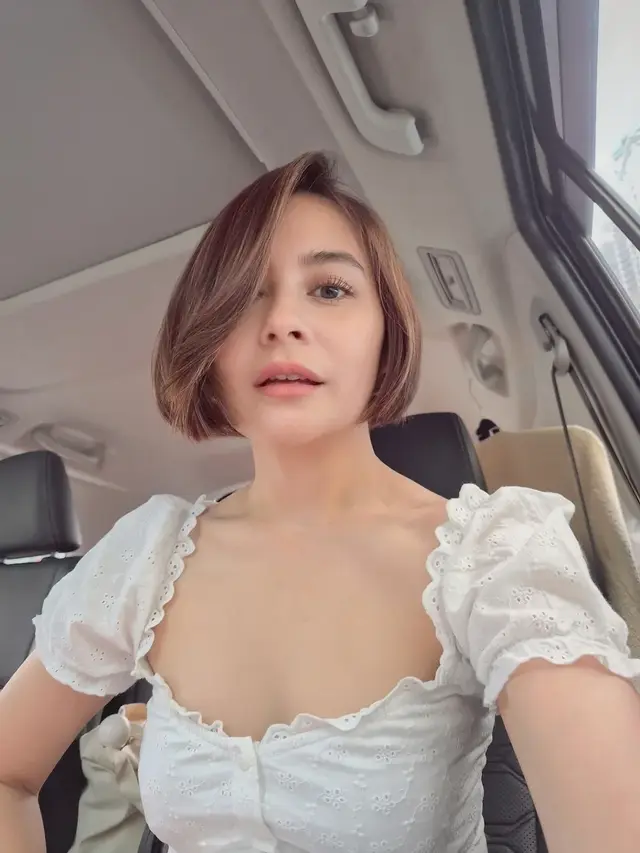 Model Rambut Pendek Prilly Latuconsina (Instagram prillylatuconsina96)