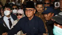 Panji tidak menjelaskan apa pun saat tiba di Bareskrim. (Liputan6.com/Herman Zakharia)