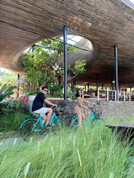 <p>[Fimela] Glenca Chysara dan Rendi John</p>