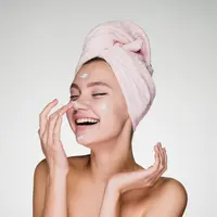 Agar Lebih Optimal, Ini Aturan Gunakan Pelembap Wajah Saat Cuaca Panas / Image: Shutterstock