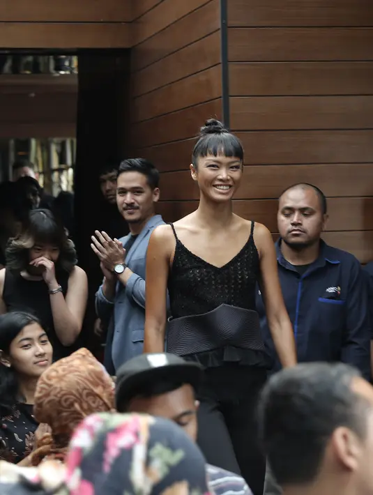 Sebelum melakoni perannya, ia juga berusaha untuk melakukan riset terlebih dulu. Ini dilakukan demi mendalami peran yang akan dimainkan. Bisa masuk dan menjiwai setiap perannya. (Galih W. Satria/Bintang.com)