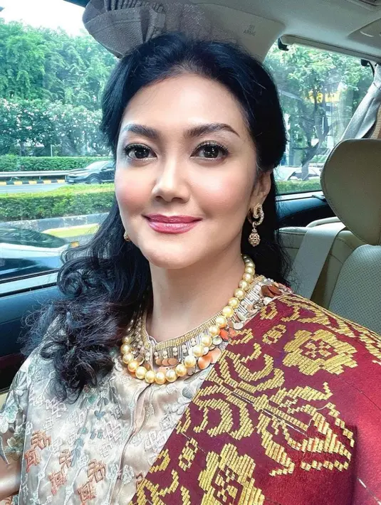 Kendati begitu, dia rajin membagikan foto di media sosial miliknya. [instagram/bellasaphiraofficial]