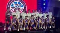 RANS Simba Bogor resmi memperkenalkan susunan pemain untuk mengarungi Indonesia Basketball League (IBL) 2024. (Bola.com/Zulfirdaus Harahap)