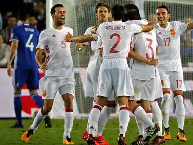 Gelandang timnas Spanyol, Asier Illarramendi merayakan gol ke gawang Israel dalam laga kualifikasi Piala Dunia 2018 grup G di Teddi Malcha Stadium, Senin (9/10). Spanyol menutup perjalanan di kualifikasi dengan kemenangan tipis 1-0. (Thomas COEX/AFP)