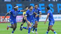 Foto: Gol Cepat Bikin Persib Bandung Menang Tipis atas PSIM Yogyakarta di BRI Super League