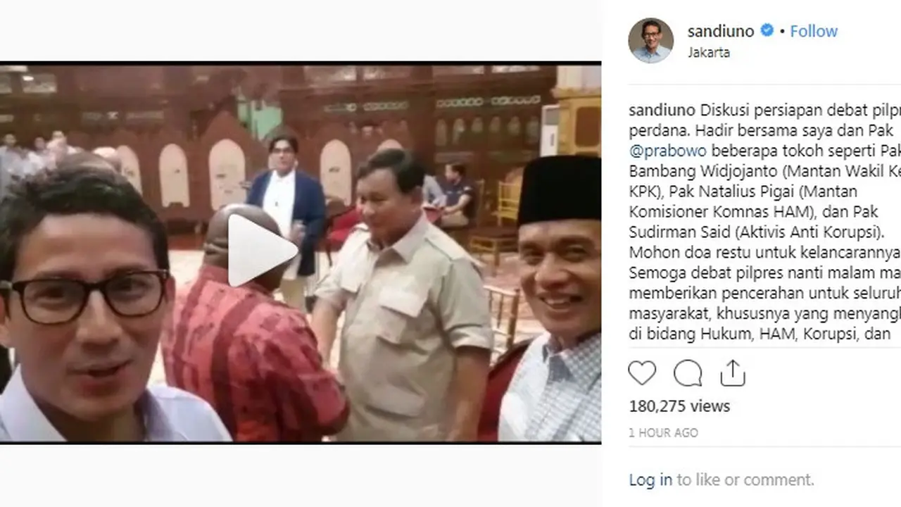 Foto Sandiaga berkumpul dengan tim debatnya yang diunggah di akun instagramnya (sumber:@sandiuno)