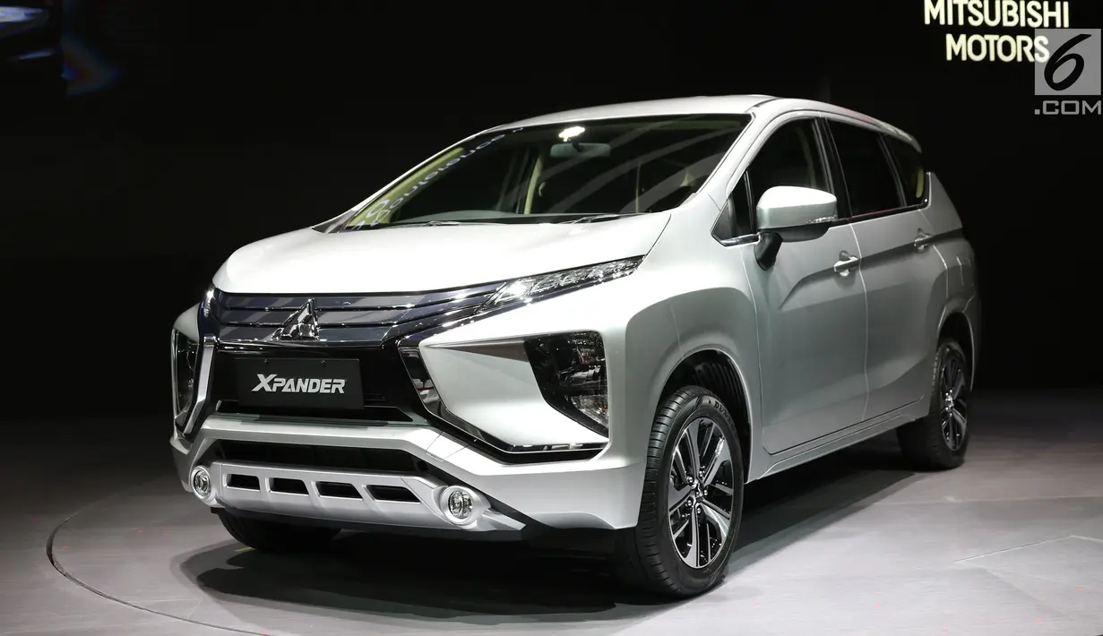 Tampilan mobil terbaru dari Mitsubishi Xpander yang dipamerkan dalam ajang Gaikindo Indonesia International Auto Show (GIIAS) 2017, di ICE, BSD, Tangerang Selatan, Kamis (10/8). (Liputan6.com/Angga Yuniar)