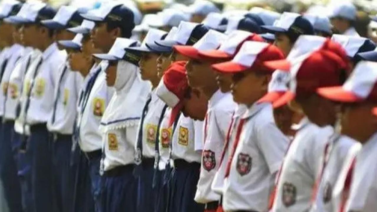 Kekecewaan Orang Tua Gagal Daftarkan Anak ke SMP di Depok Lewat Jalur Zonasi, Nilai Harus 96