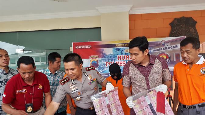 Kepala Desa Tega Gaji Ketua Rt Rw Pakai Uang Palsu Regional Liputan6 Com