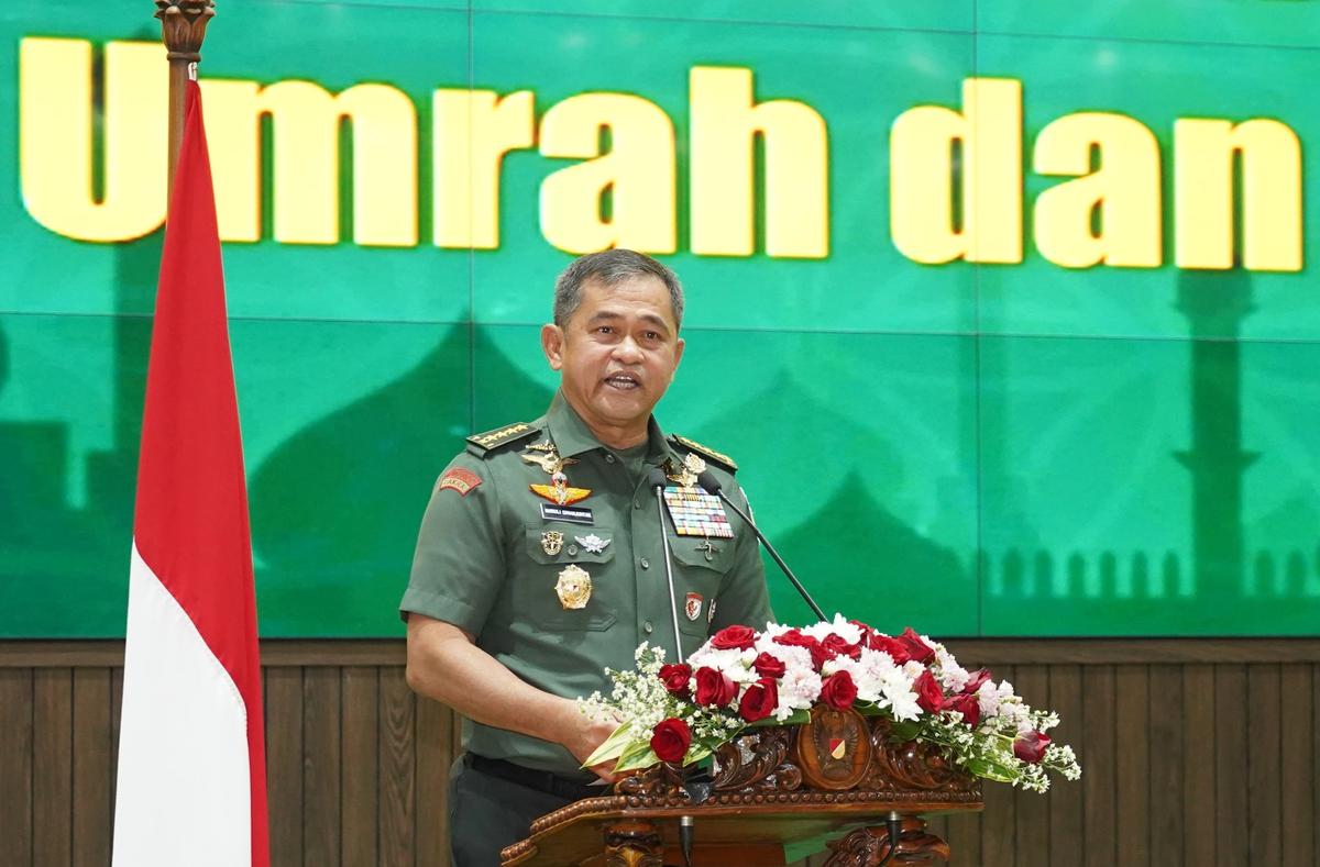 FOTO: Kasad Berangkatkan Prajurit dan PNS TNI AD Umroh sebagai Apresiasi Kinerja