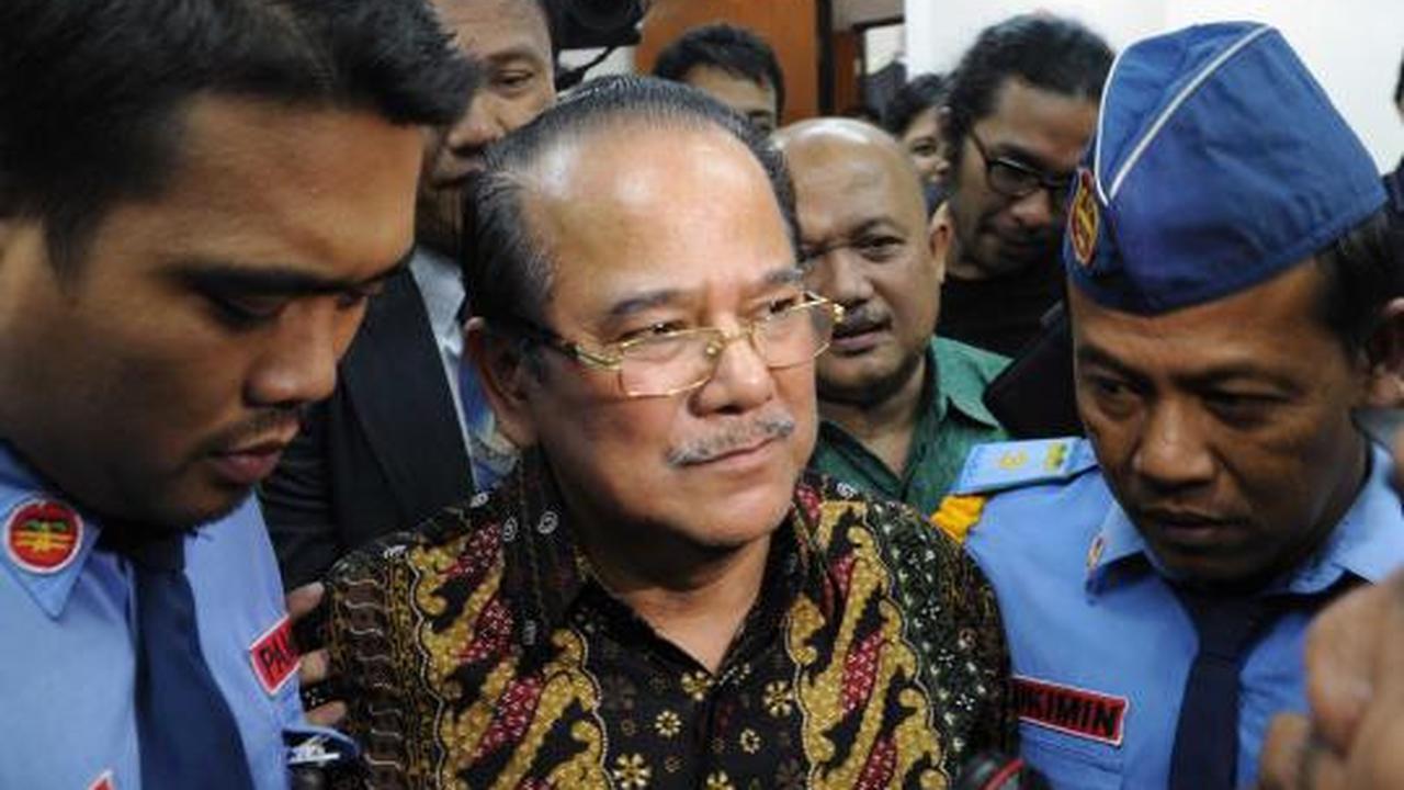Tersangka korupsi Alquran Zulkarnaen Djabar berbicara