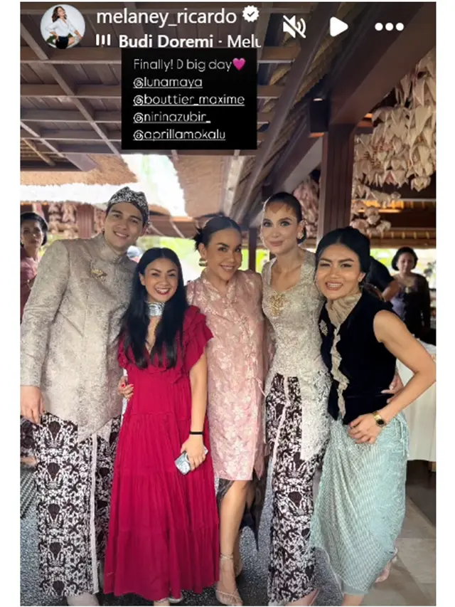 7 Potret Artis di Siraman Luna Maya dan Maxime Bouttier, 'Geng Menteri Ceria' Kompak