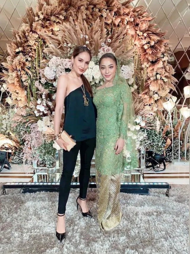 Publik Figur yang Hadiri Pertunangan Nikita Willy dan Indra Priawan