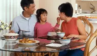 Beda Generasi, Beda Pola Asuh Anak? Ini Saran Psikolog