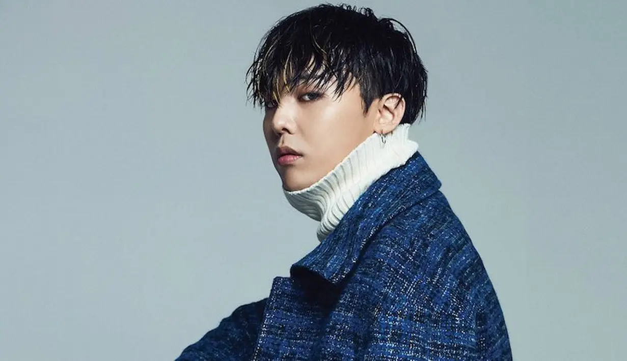 "G-Dragon dirawat di rumah sakit setelah menjalani operasi pergelangan kaki. Kebanyakan yang menjenguk adalah keluarga dan teman dekat. Tidak ada staff yang menjenguknya," ujar YG Entertainment. (Foto: Soompi.com)