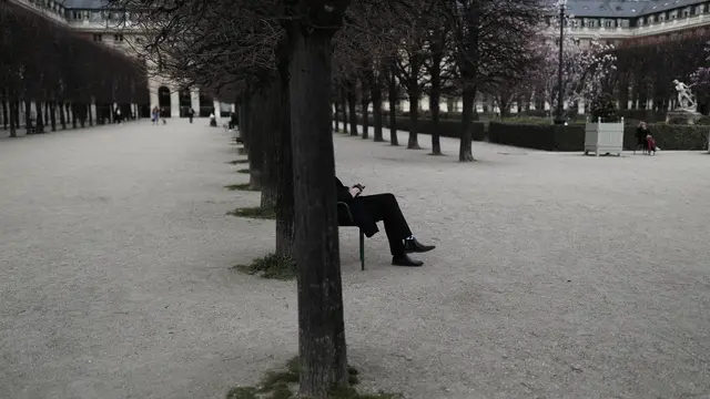 Begini Suasana Paris Saat Lockdown Terbatas COVID-19