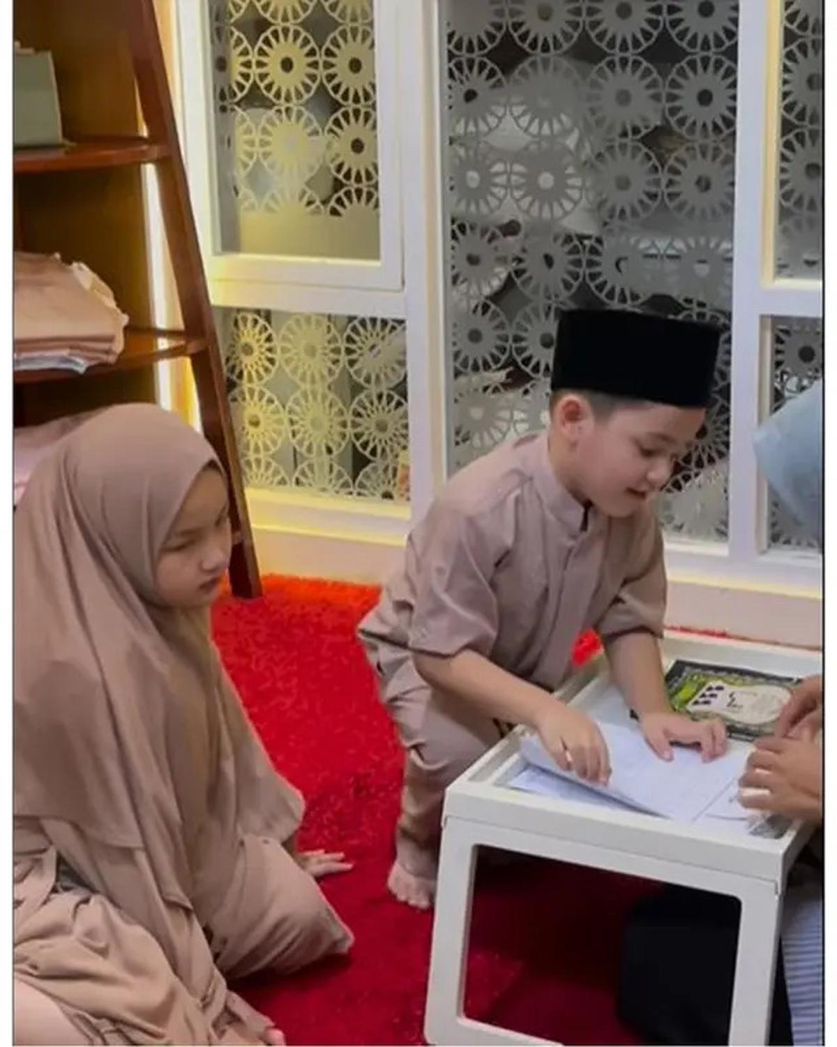 Mau Punya Anak Sholeh? Ini Rahasianya Menurut Ustadz Adi Hidayat, Sudah Terbukti!