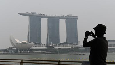 Koordinasi dengan Negara Tetangga soal Asap Karhutla, Istana Jelaskan Langkah Penanganan