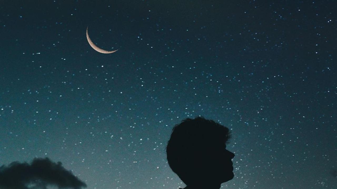Kata-Kata Romantis Bulan dan Bintang