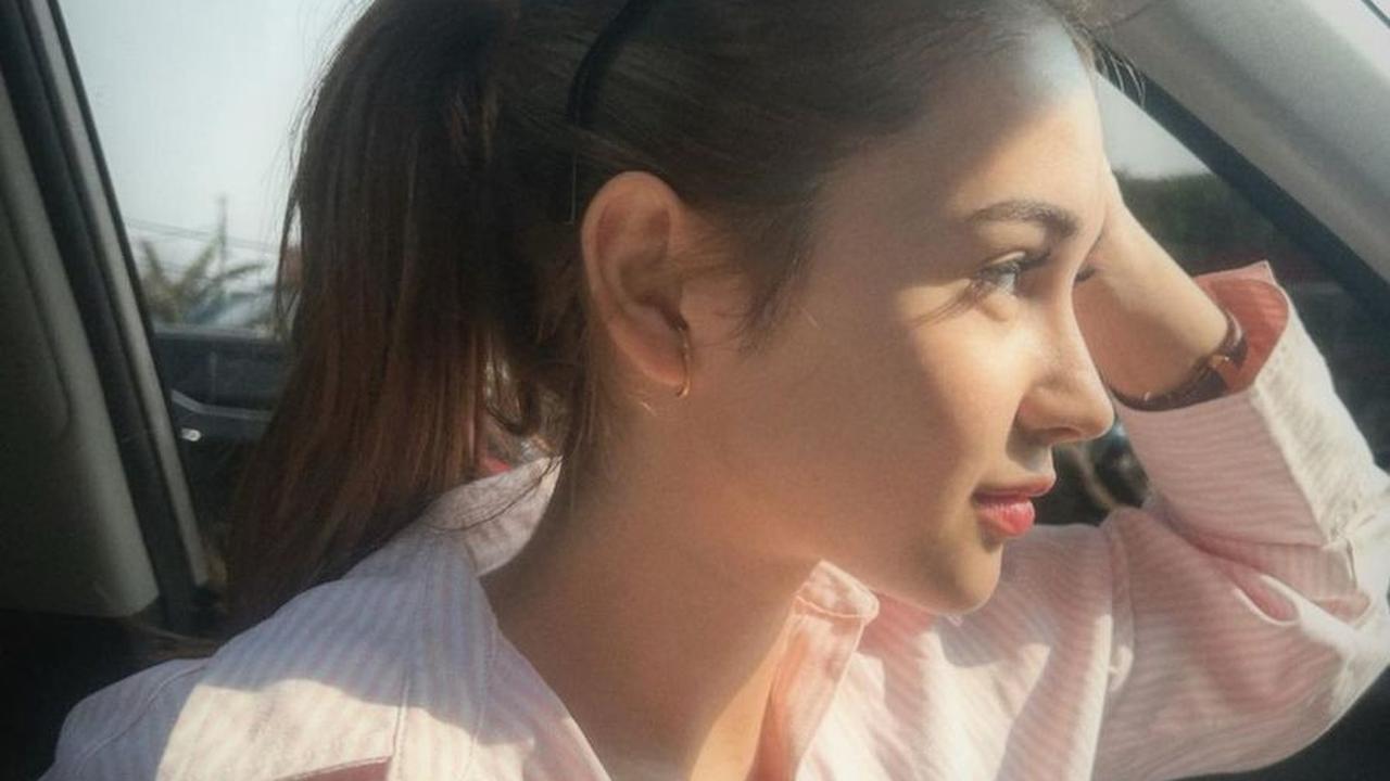 8 Foto Cantik Sandrinna Michelle yang Sudah Beranjak Dewasa
