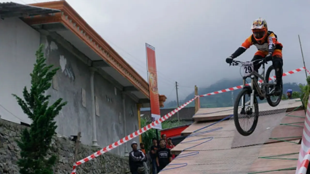 Urban Downhill