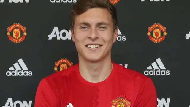 Victor Lindelof 