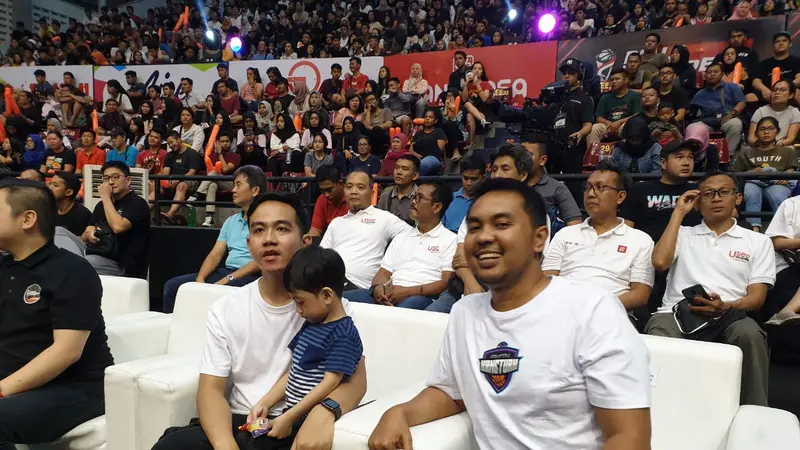 Stafsus Jokowi Puji Pelaksanaan Piala Presiden Bola Basket 2019