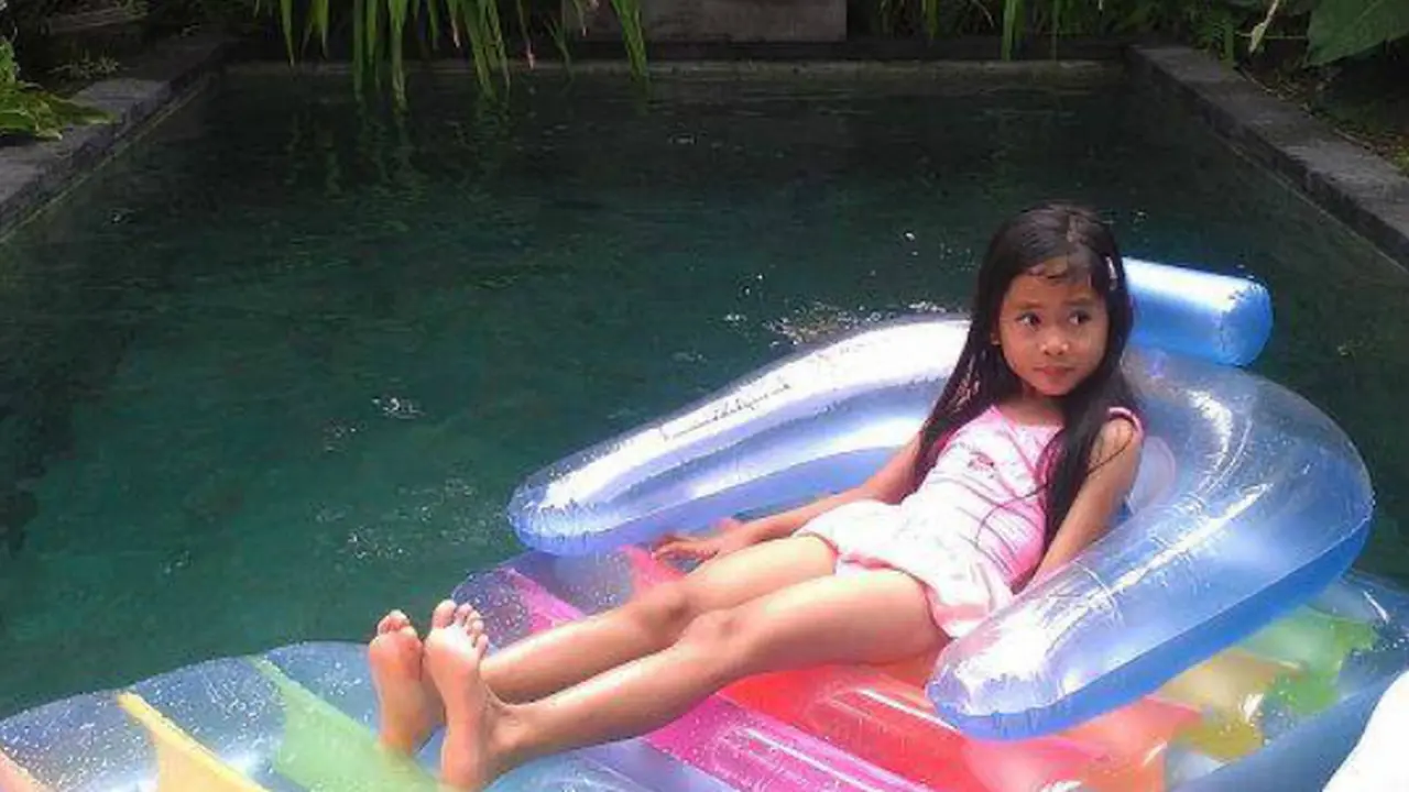 Masa-masa Bahagia Angeline