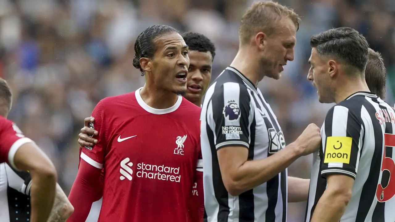 Sempat Hina Wasit, Virgil Van Dijk Bisa Mendapatkan Hukuman Lebih Usai Kena Kartu Merah