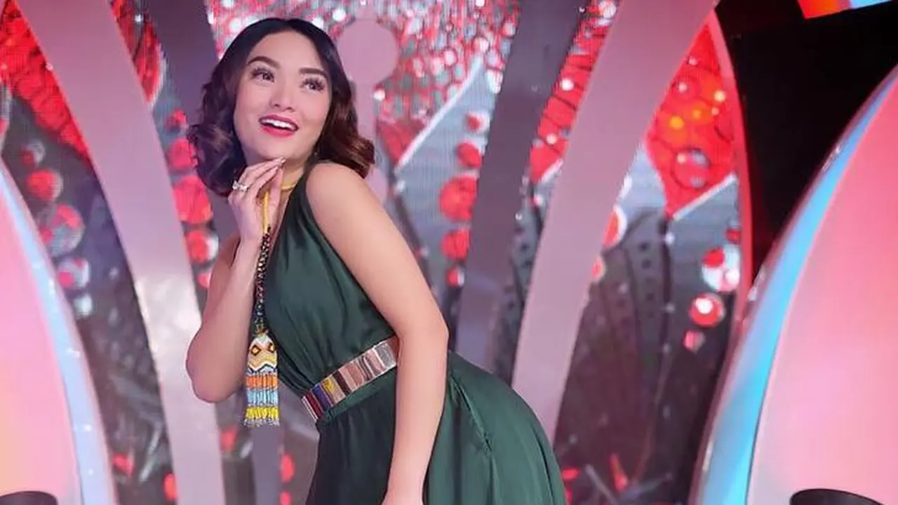 [Bintang] Zaskia Gotik
