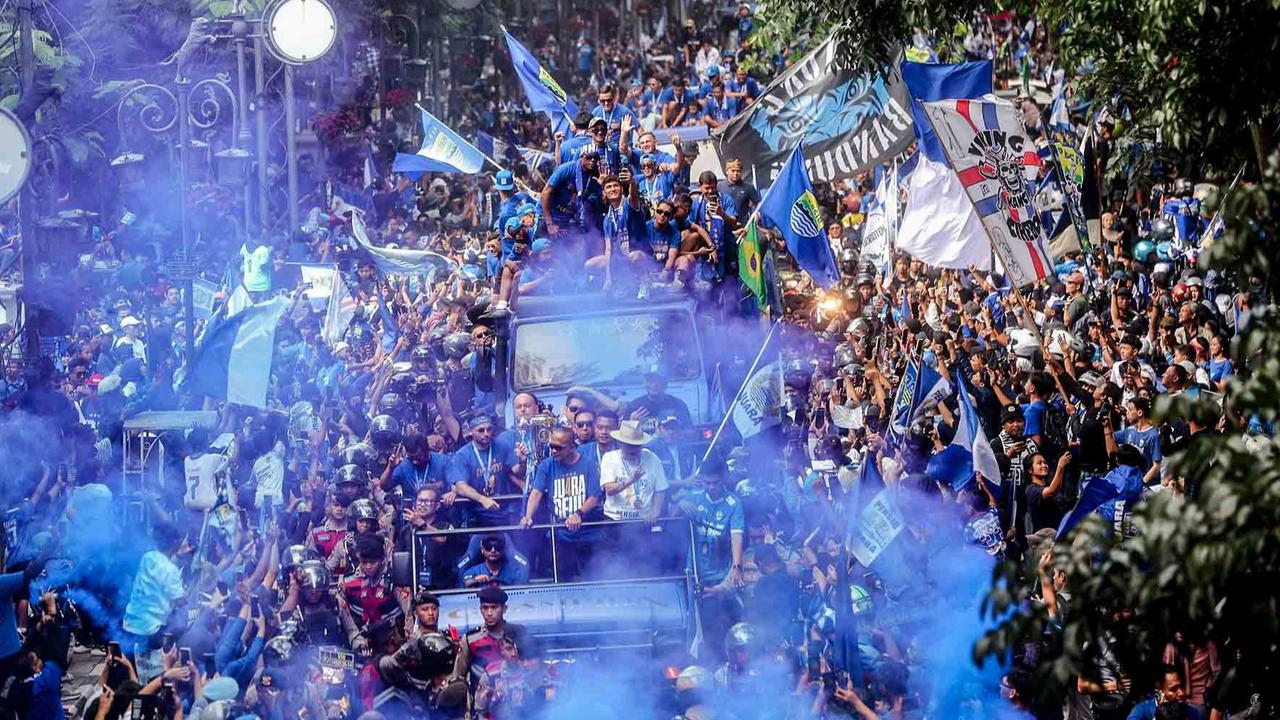 Ancaman Dedi Mulyadi ke Bobotoh Congkel Rumput Stadion GBLA: Aparat Segera Datang Menjemput!