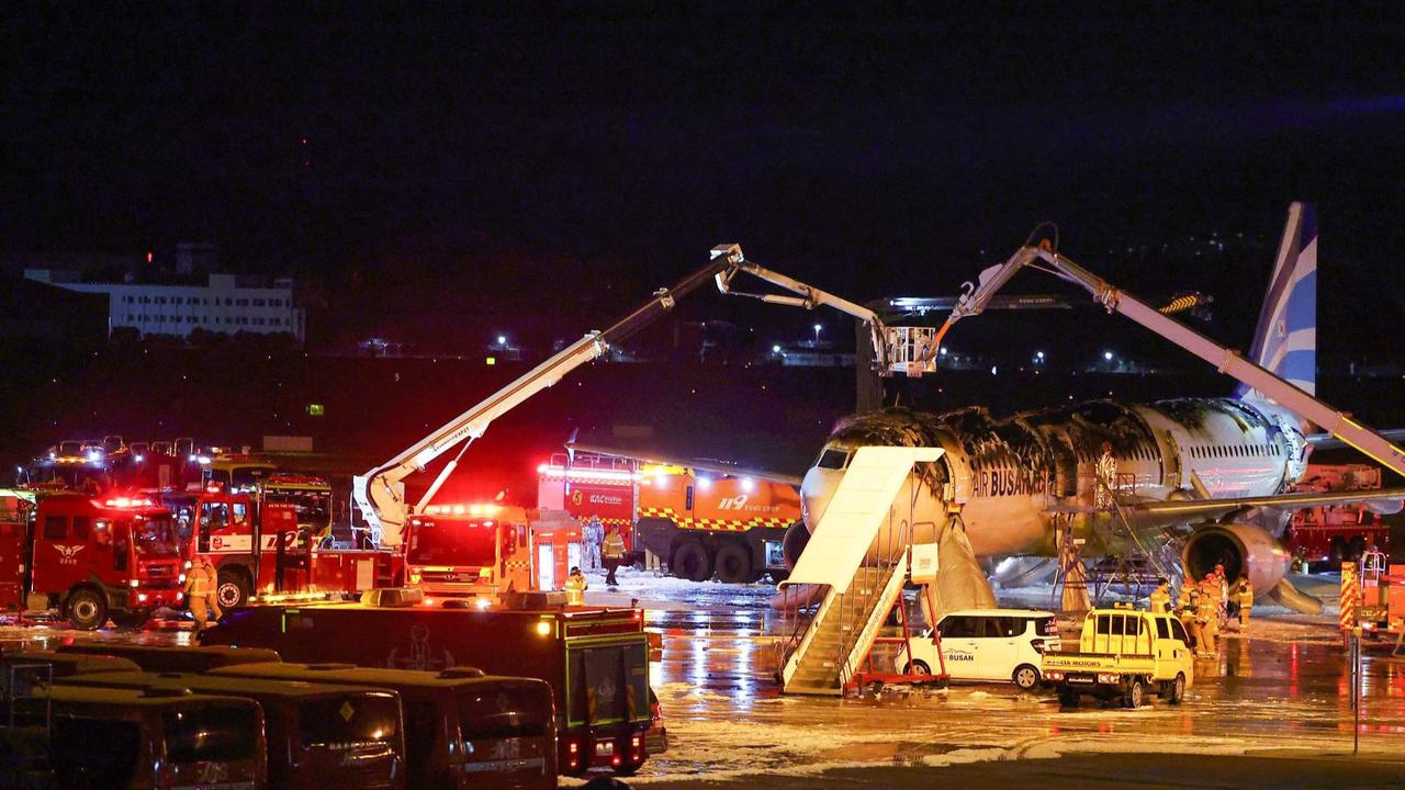 Pesawat Air Busan terbakar di Korea Selatan