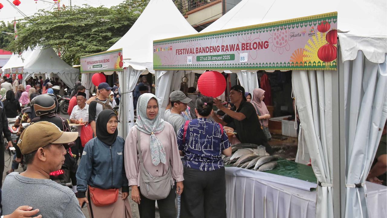 Semarak Festival Bandeng Rawa Belong jelang Tahun Baru Imlek
